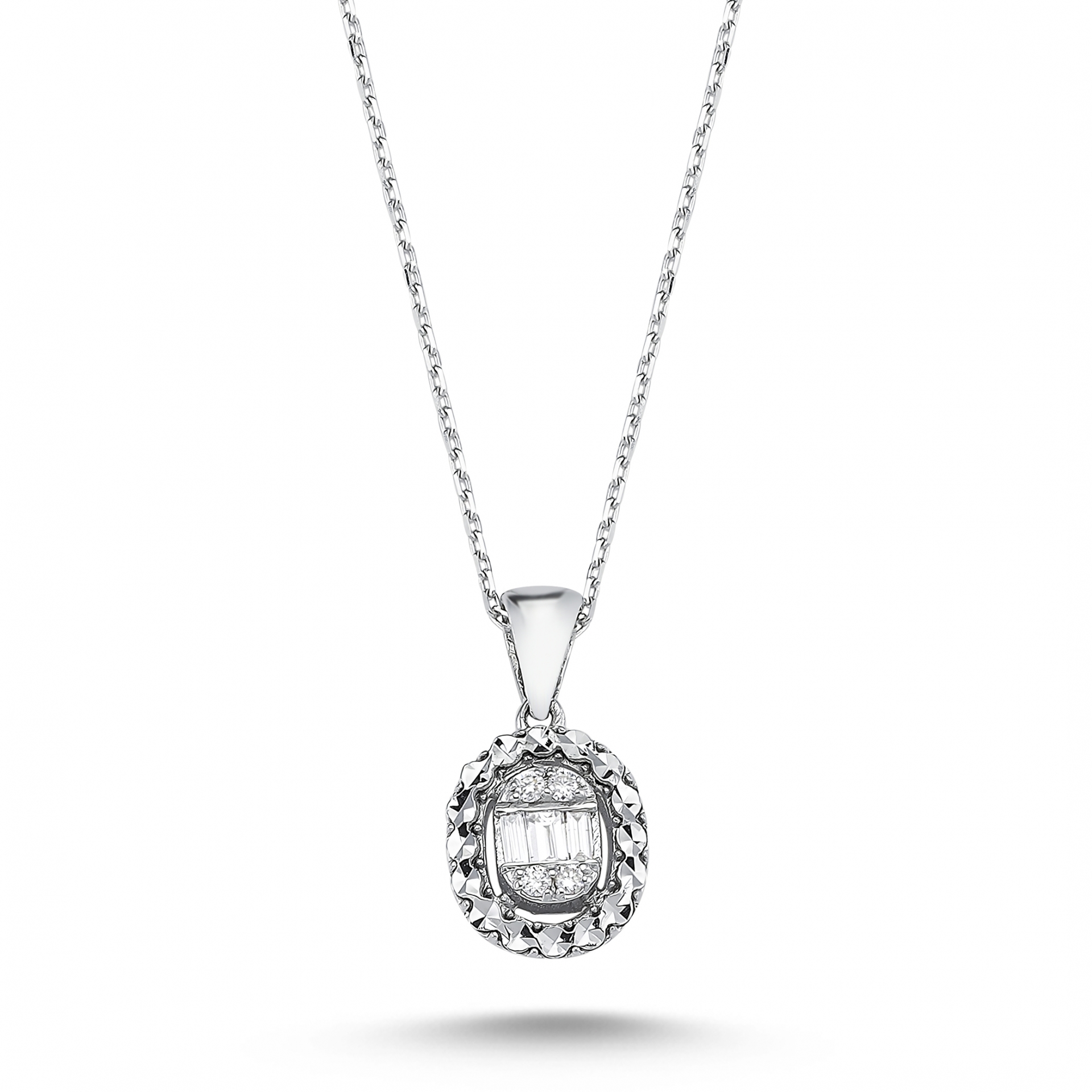 0.09 Karat Baget Taşlı  Pırlanta Kolye