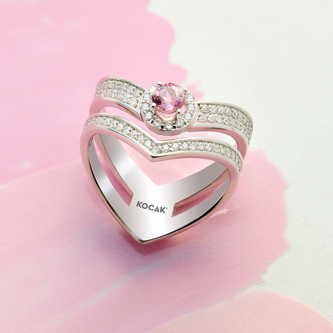 0.78 Karat Pembe Taşlı Pırlanta Yüzük
